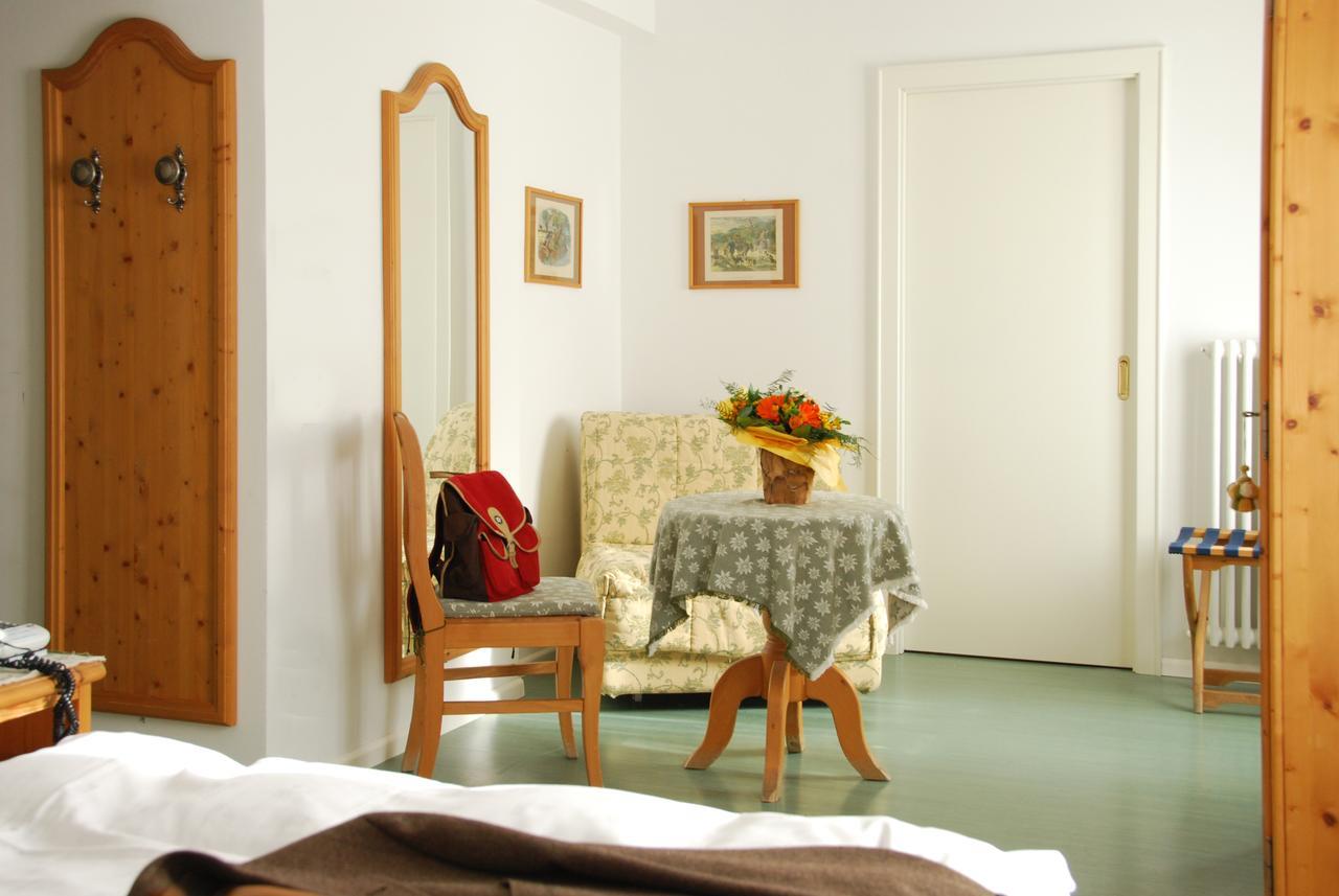 Hotel Oasi Cortina dʼAmpezzo Zewnętrze zdjęcie